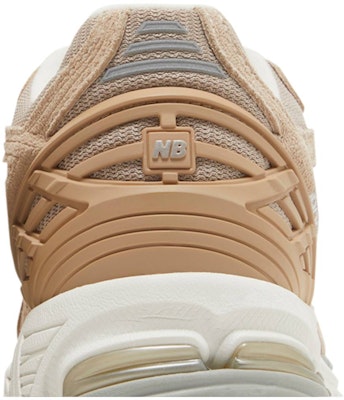 New Balance 1906R 'Kelabu Tenang' M1906RW Sizing New Balance 1906R 'Kelabu Tenang' M1906RW