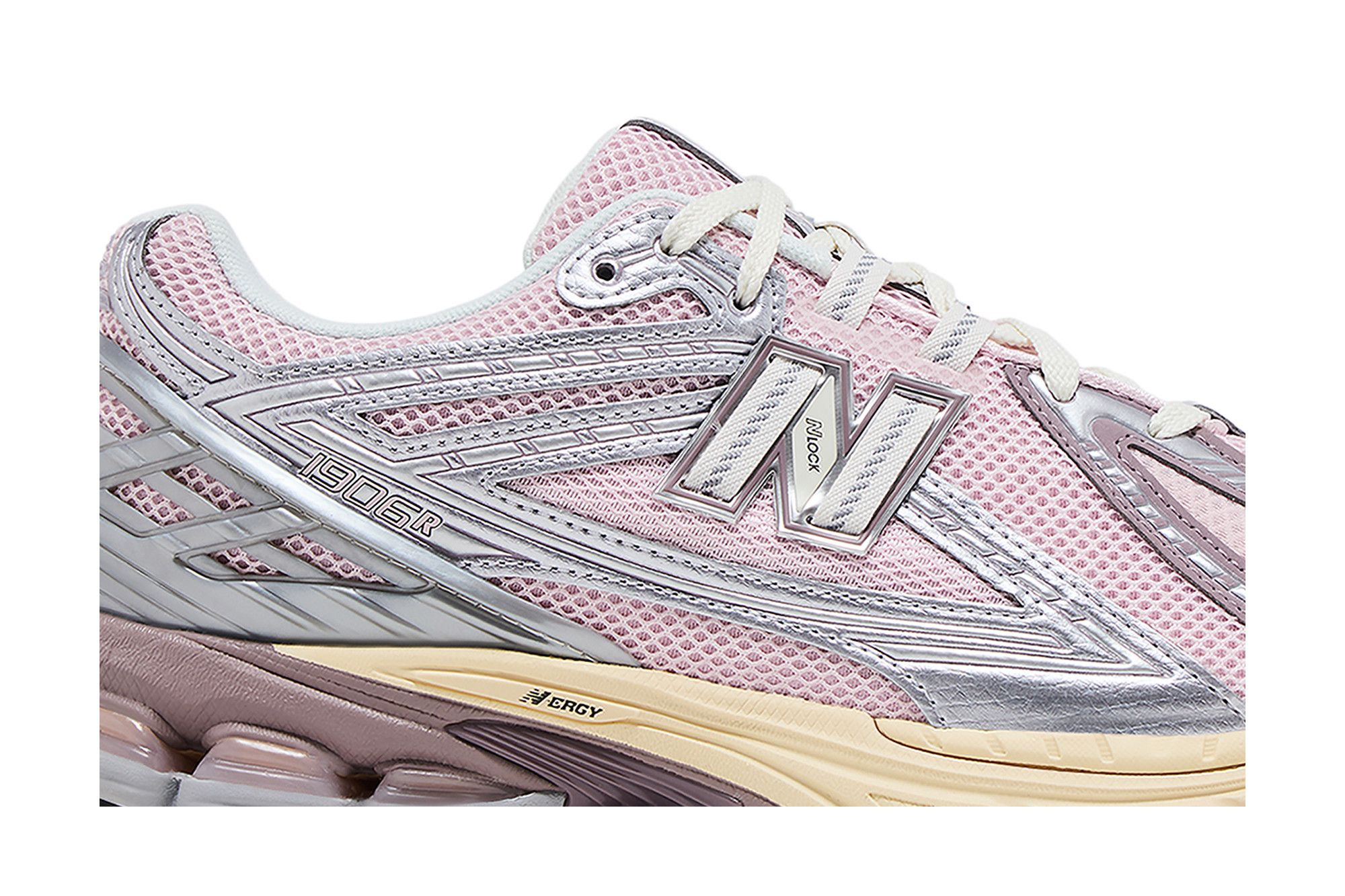 Order ニューバランス1906R「パステルパック - ローズシュガー」 U1906RNF