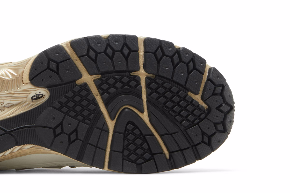 New Balance 1906R 'Sea Salt Marblehead'