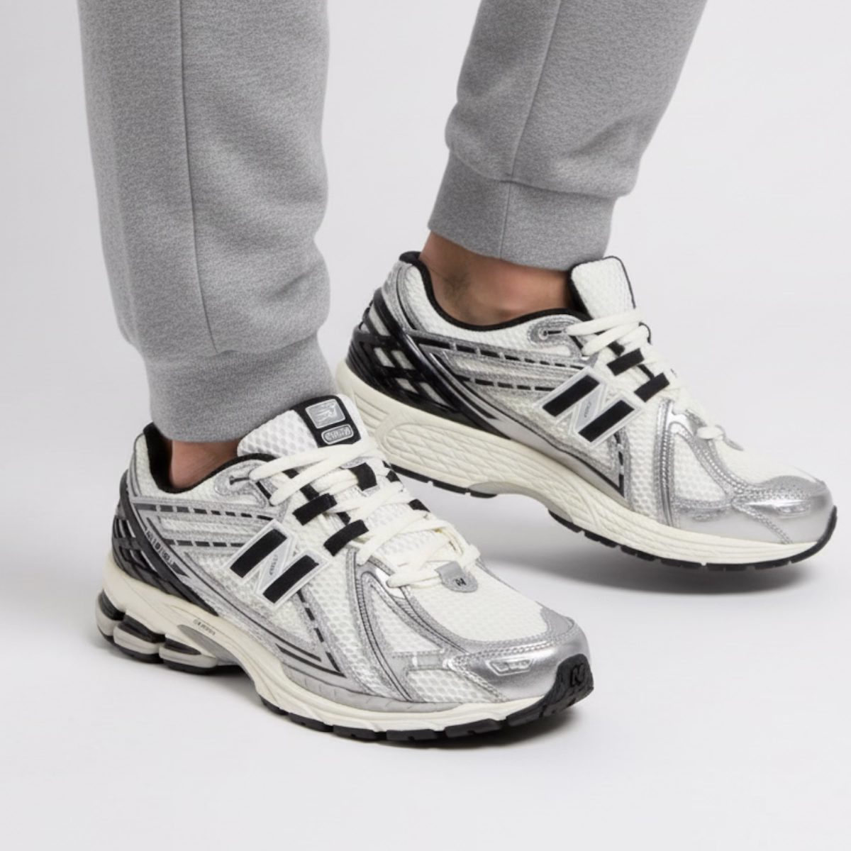 New Balance 1906R 'Silver Metallic Black'