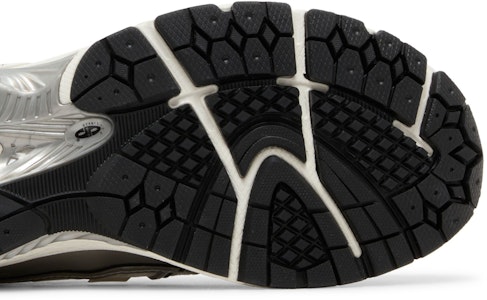 New Balance 1906R 'Plateado Metálico Negro' M1906RER Sizing New Balance 1906R 'Plateado Metálico Negro' M1906RER