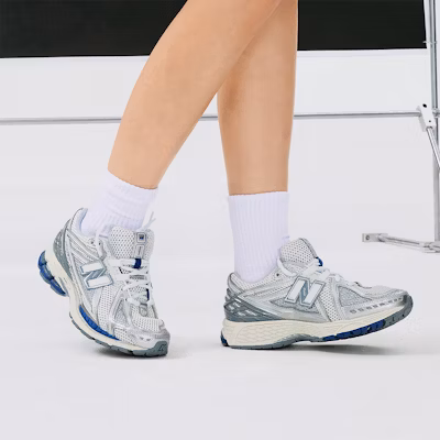 New Balance 舒適透氣 減震耐磨 低幫 生活休閒鞋 男女同款 白銀灰 3