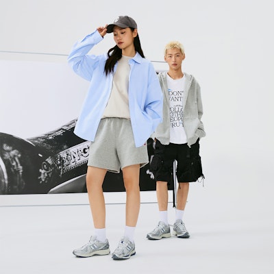 New Balance 舒適透氣 減震耐磨 低幫 生活休閒鞋 男女同款 白銀灰 Sizing New Balance 舒適透氣 減震耐磨 低幫 生活休閒鞋 男女同款 白銀灰