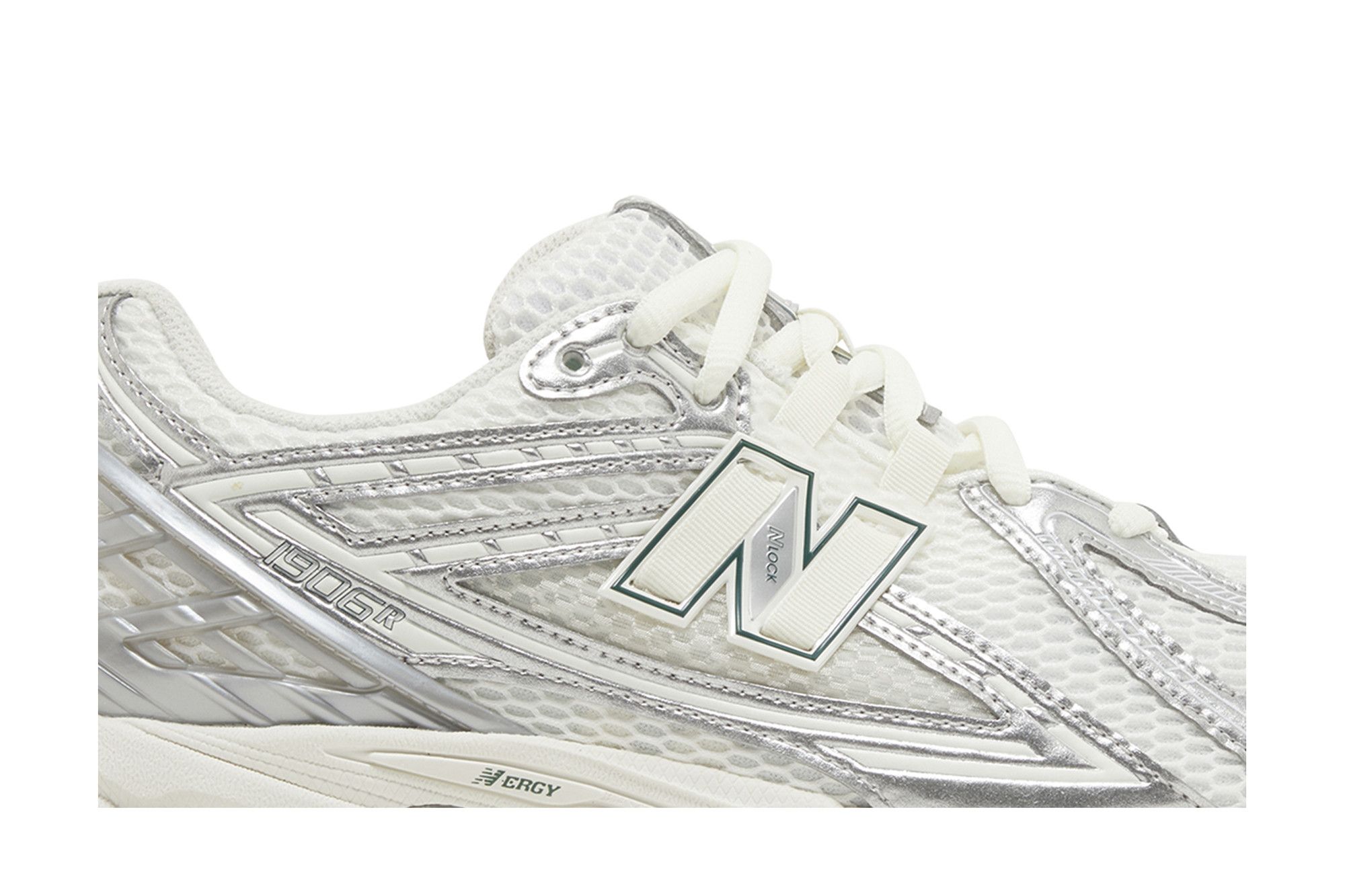 Shop New Balance 1906R 'Plateado Metálico Crema' M1906REE