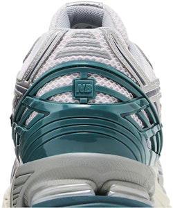 New Balance 1906R 'Plata Metálica New Spruce' M1906RET Sizing New Balance 1906R 'Plata Metálica New Spruce' M1906RET