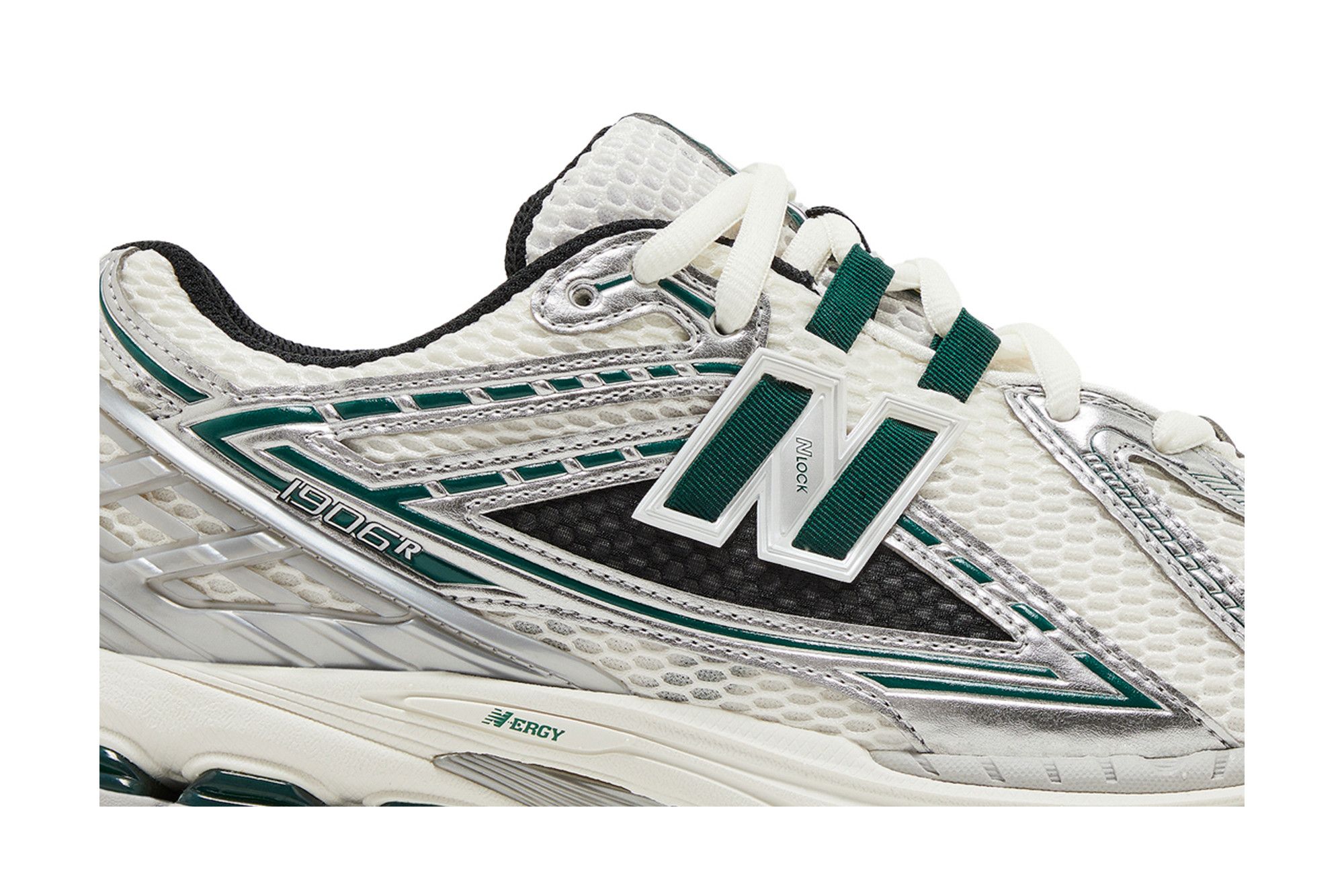 Lookbook New Balance 1906R 'Silver Metallic Nightwatch Green' M1906REU
