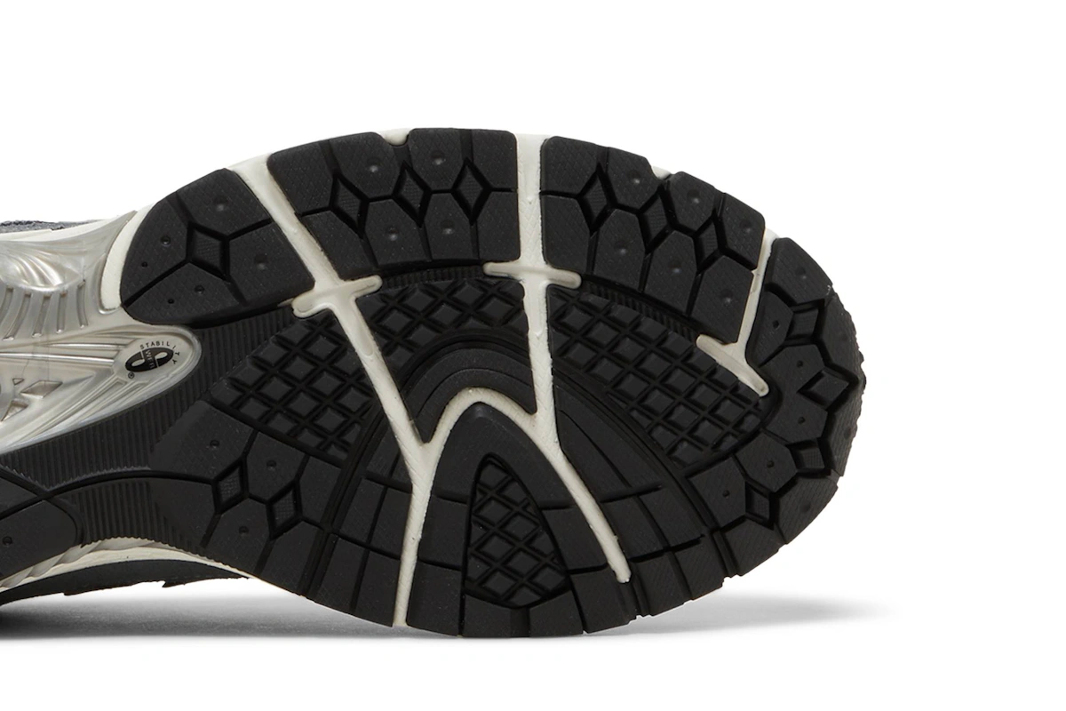 New Balance 1906R 'Titanium' M1906RV