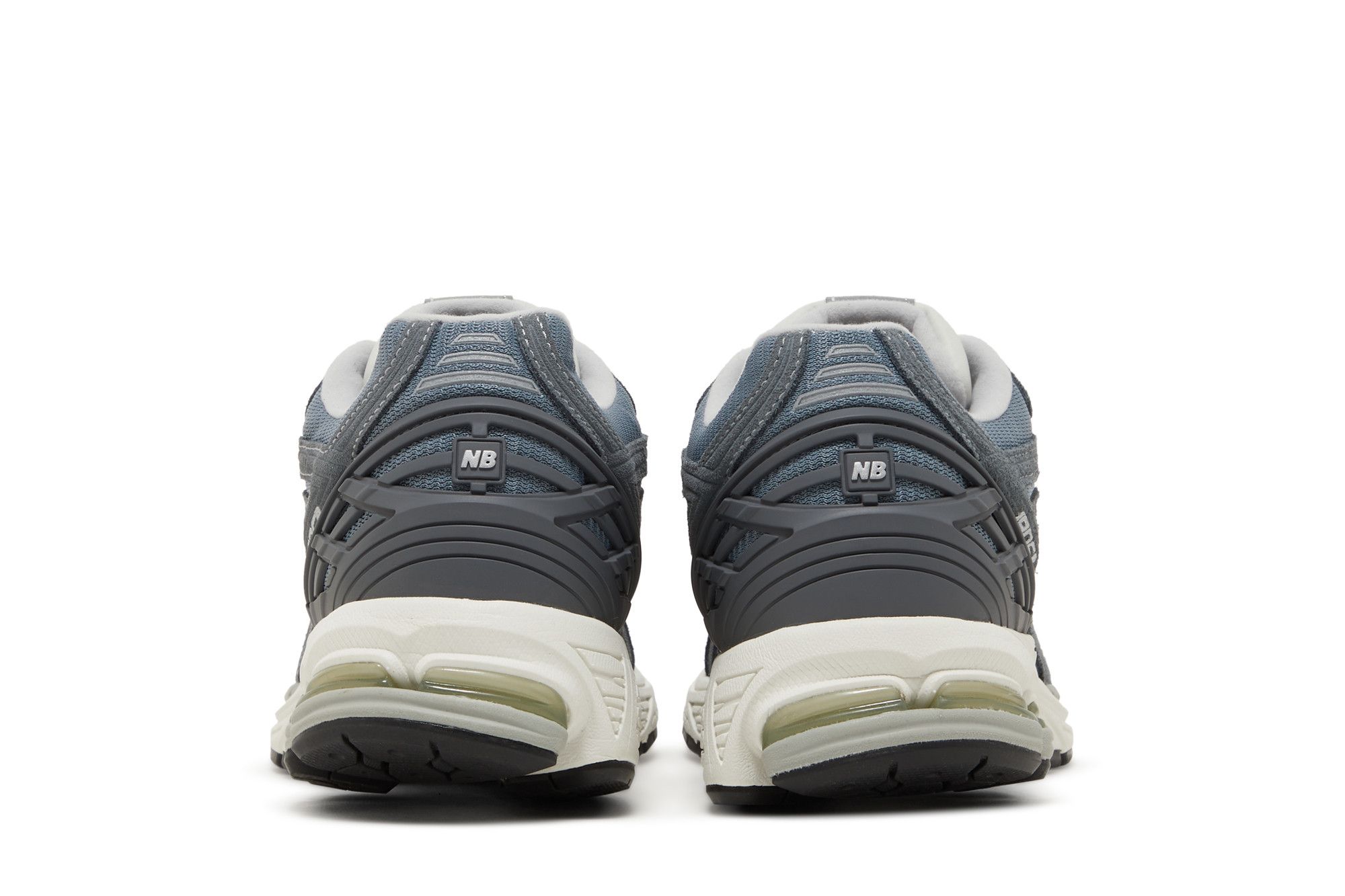 Sizing New Balance 1906R '鈦金屬' M1906RV