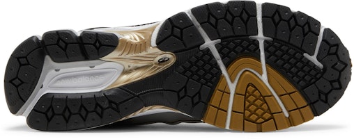 New Balance 1906R 'Blanco Oro' M1906RA Details for New Balance 1906R 'Blanco Oro' M1906RA