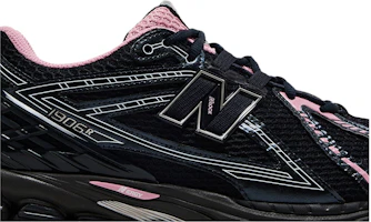 Order New Balance 1906R 黑色低筒跑鞋 舒適耐穿 U1906RCU