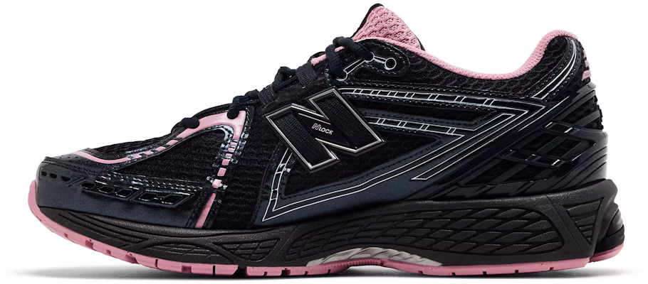 New Balance 1906R 黑色低筒跑鞋 舒適耐穿 U1906RCU Lookbook New Balance 1906R 黑色低筒跑鞋 舒適耐穿 U1906RCU