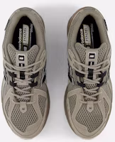 Shop New Balance 1906R 休閒跑鞋 U1906ROB-D