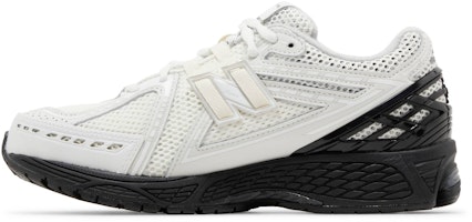 New Balance 1906R Comme des Garcons Pria Putih M1906RCO Lookbook New Balance 1906R Comme des Garcons Pria Putih M1906RCO