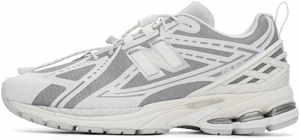 New Balance 1906R Gray Low-Top Running Shoes - Outdoor Comfort & Style U1906RWG New Balance 1906R Gray Low-Top Running Shoes - Outdoor Comfort & Style U1906RWG