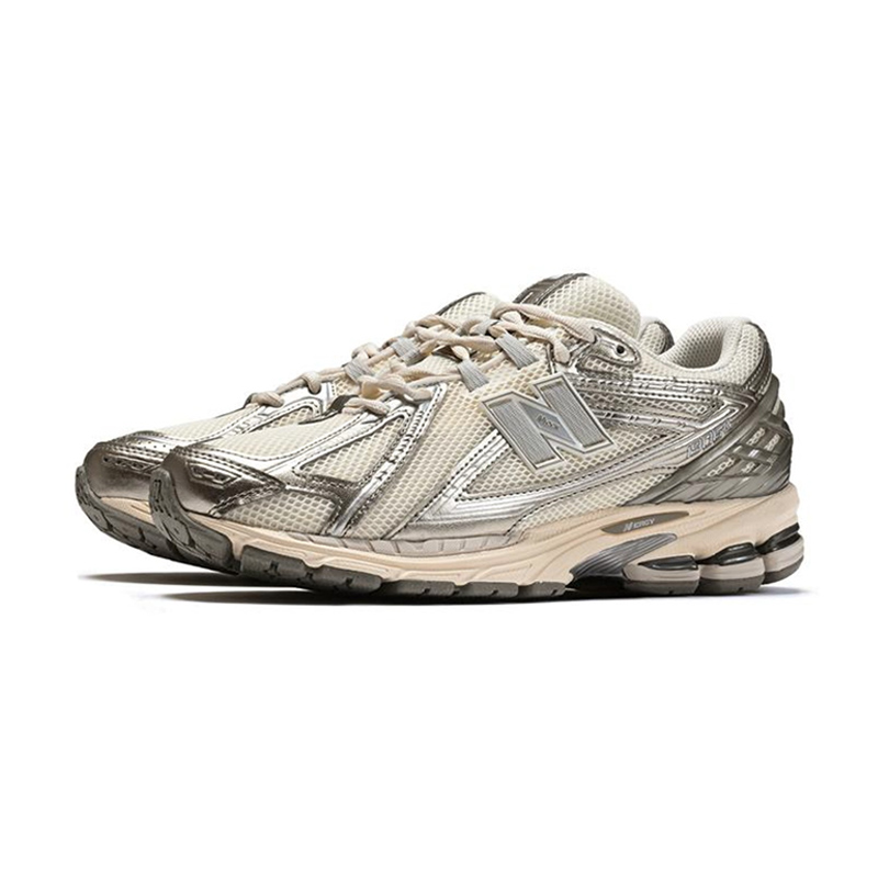 Lookbook New Balance 1906R Running Shoes U1906RCN
