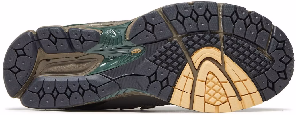 New Balance 1906R size? Exclusive 'Diamond District Pack - Green' M1906RSG Sizing New Balance 1906R size? Exclusive 'Diamond District Pack - Green' M1906RSG