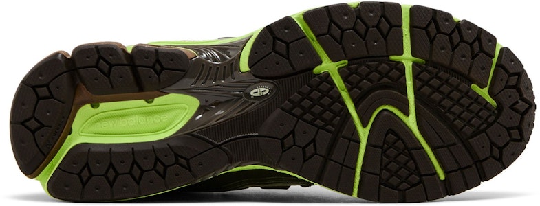 New Balance 1906R SSENSE Eksklusif '20th Anniversary' M1906RSF Shop New Balance 1906R SSENSE Eksklusif '20th Anniversary' M1906RSF