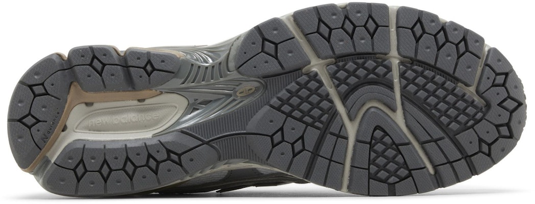 New Balance 1906U ''Grigio Olivine'' M1906NB Shop New Balance 1906U ''Grigio Olivine'' M1906NB