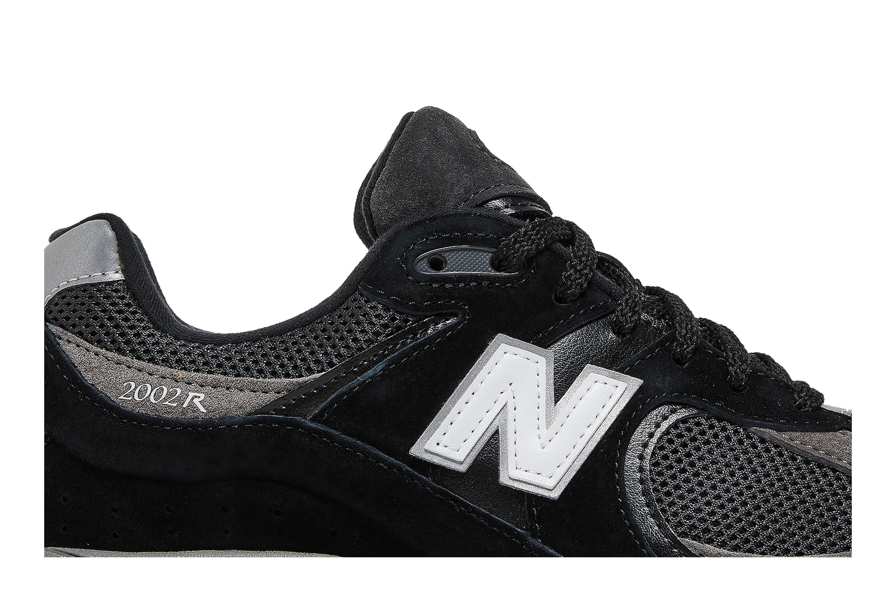 Lookbook New Balance 2002R 'Black' M2002RR1