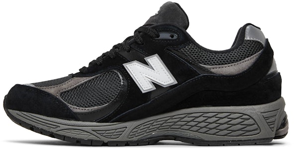 ニューバランス 2002R "ブラック" M2002RR1 Lookbook ニューバランス 2002R "ブラック" M2002RR1