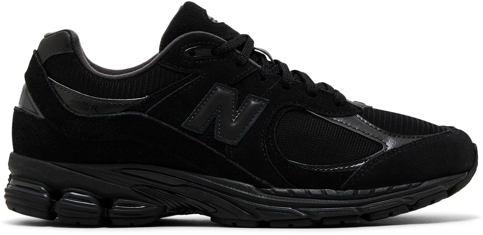 new-balance-2002-r-black-cat-u2002-rbl