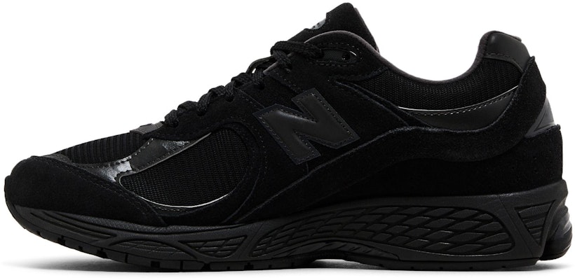 New Balance 2002R 'Gato Negro' U2002RBL Lookbook New Balance 2002R 'Gato Negro' U2002RBL