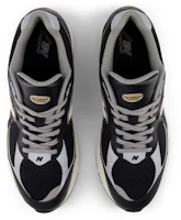 Lookbook New Balance 2002R ''Schwarz Gold'' M2002RPO-D
