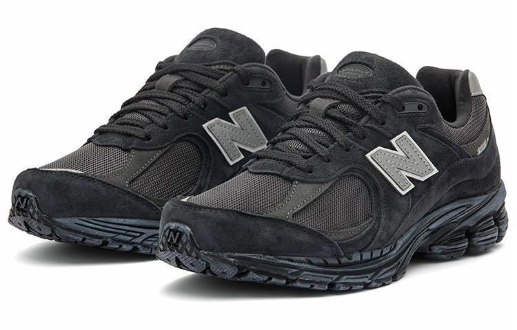 Shop New Balance 2002R「黑灰」M2002RBV