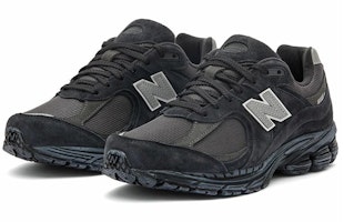 Shop New Balance 2002R「黑灰」M2002RBV