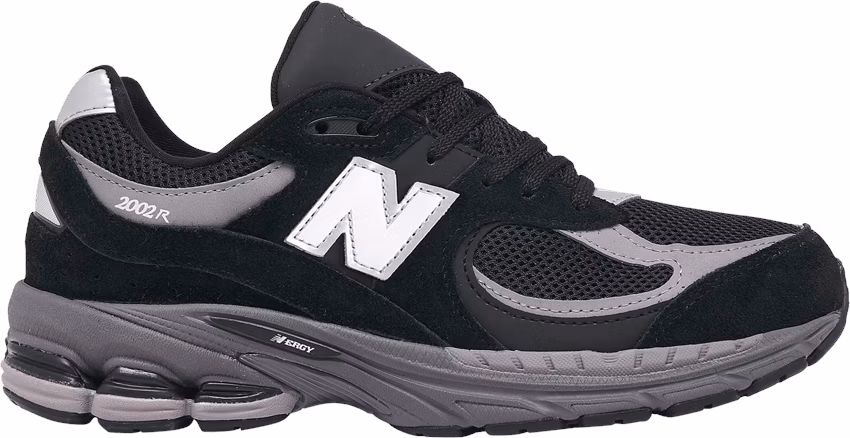 new-balance-2002-r-black-silver-metallic