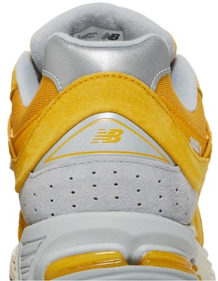 뉴발란스 2002R '계란 노른자' M2002RHT Sizing 뉴발란스 2002R '계란 노른자' M2002RHT