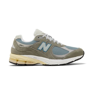 NB 2002R 'Grey Mallard Blue'
