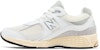New Balance 2002R 'Koleksi Kulit - Putih Emas' M2002RIA