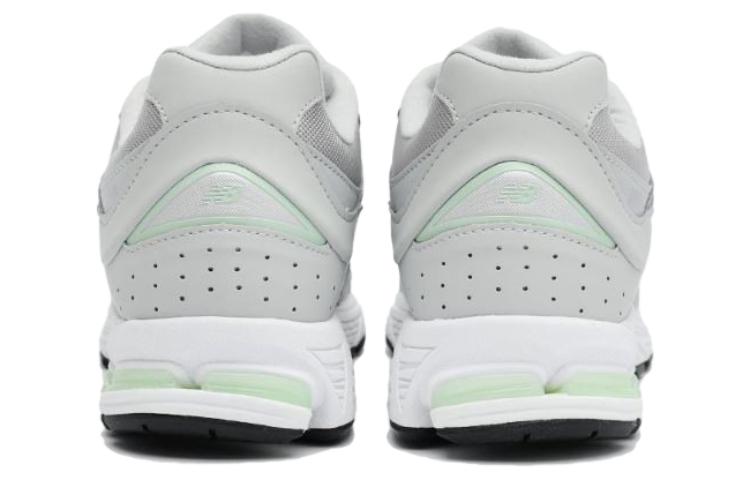 Lookbook New Balance 2002R 'Abu-Abu Terang Mint' M2002RCM