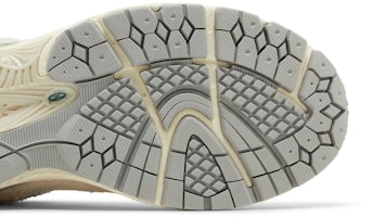 ニューバランス 2002R "リネン" M2002REK Purchase ニューバランス 2002R "リネン" M2002REK