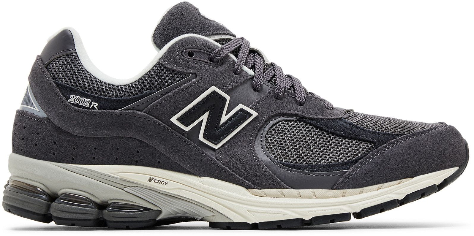 new-balance-2002-r-monochrome-suede-pack-grey-m2002-rfl