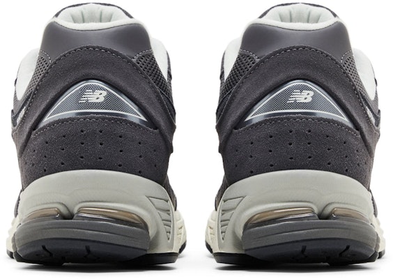 New Balance 2002R ''Monochrome Suede Pack - Kelabu'' M2002RFL Details for New Balance 2002R ''Monochrome Suede Pack - Kelabu'' M2002RFL