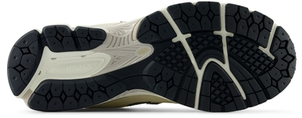 New Balance 2002R 'Putih Pudar' M2002RFI-D Shop New Balance 2002R 'Putih Pudar' M2002RFI-D