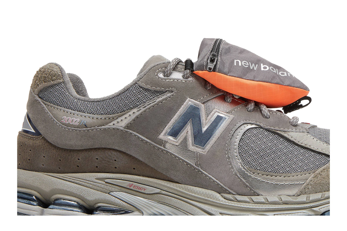 New Balance 2002R 'Pouch - Castle Grey' M2002RVA