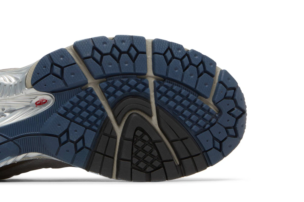 New Balance 2002R 'Pouch - Castle Grey' M2002RVA