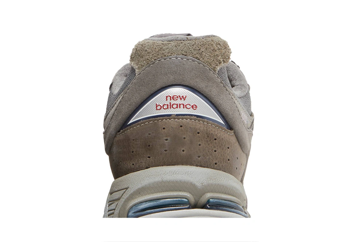 New Balance 2002R 'Pouch - Castle Grey' M2002RVA