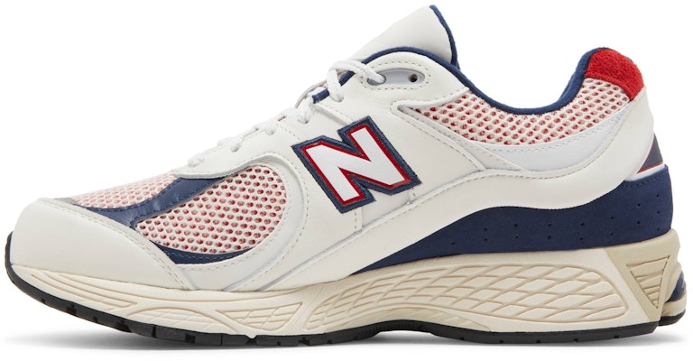 New Balance 2002R 'Pouch - Navy Red' M2002RVE Lookbook New Balance 2002R 'Pouch - Navy Red' M2002RVE