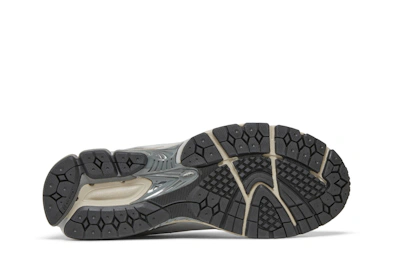 New Balance 2002R 'Pouch - Summer Fog' M2002RVC