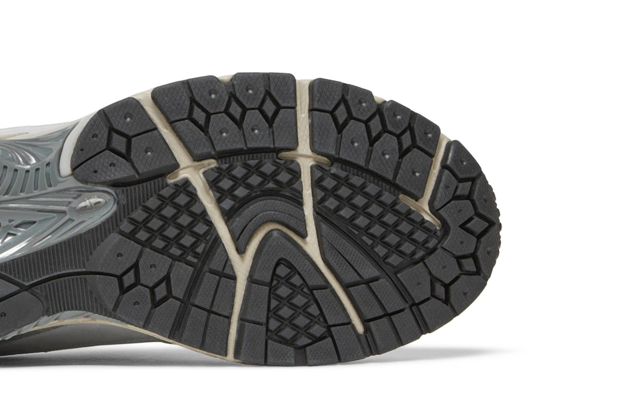 New Balance 2002R 'Pouch - Summer Fog' M2002RVC