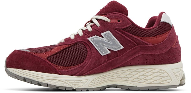 ニューバランス 2002R "レッドワイン" M2002RHA Lookbook ニューバランス 2002R "レッドワイン" M2002RHA