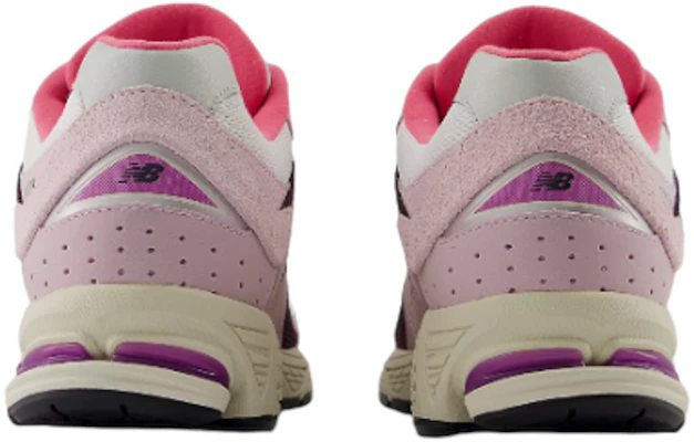 New Balance 2002R「暮霧百香果」 U2002RTB Lookbook New Balance 2002R「暮霧百香果」 U2002RTB