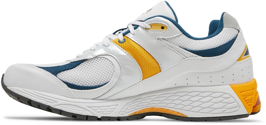 New Balance 2002R 'White' M2002RLA Lookbook New Balance 2002R 'White' M2002RLA