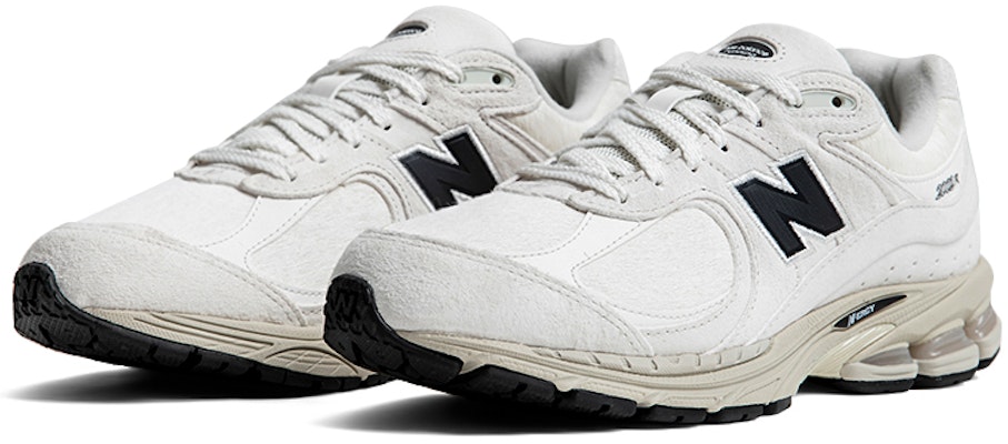 New Balance 2002R '白色毛绒' M2002RSW Lookbook New Balance 2002R '白色毛绒' M2002RSW