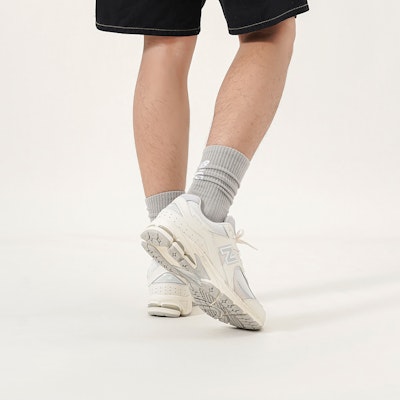New Balance 2002R '白色/海盐' M2002RWP 1