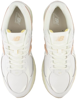 New Balance 2002R 'White Vachetta Tan' M2002RVF Lookbook New Balance 2002R 'White Vachetta Tan' M2002RVF